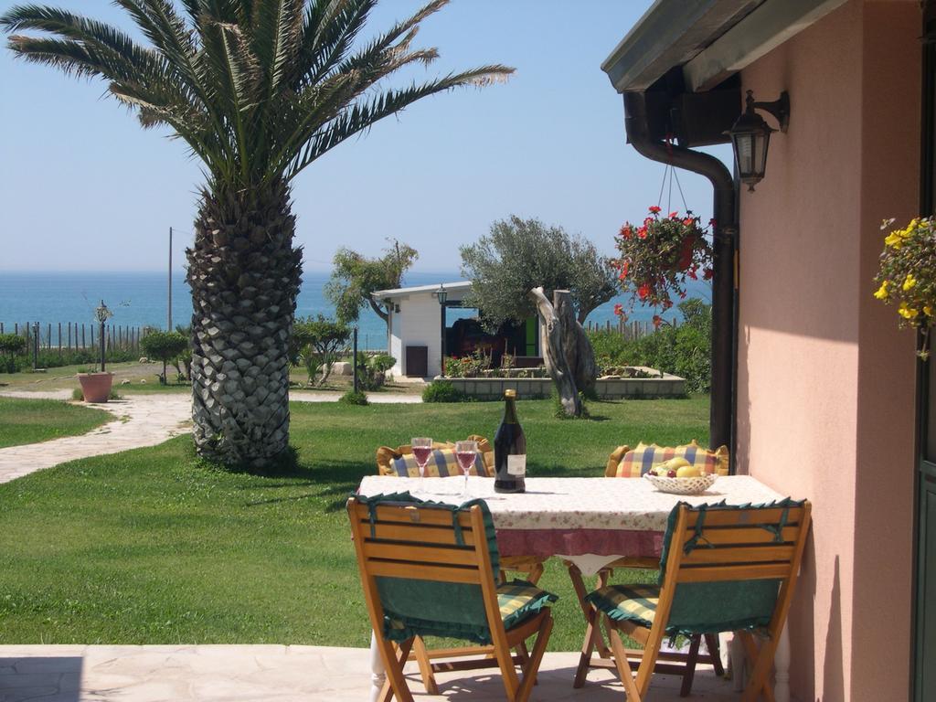 Elmani Villa Pozzallo Exterior foto